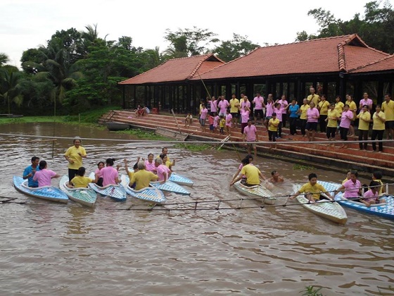 Đua thuyền Kayak tại Khu du lịch Thới Sơn