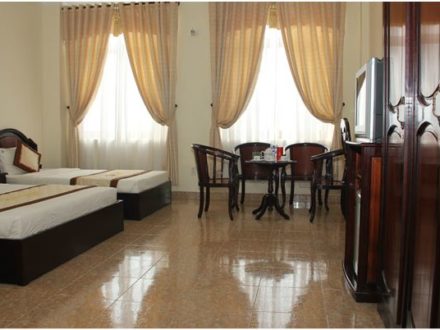 Phòng Superior Khách sạn Hàm Luông - Du lịch Bến Tre Tiền Giang