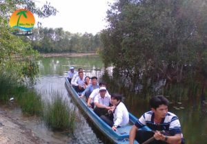 Tham quan trong khu bảo tồn - Du lịch Tiền Giang